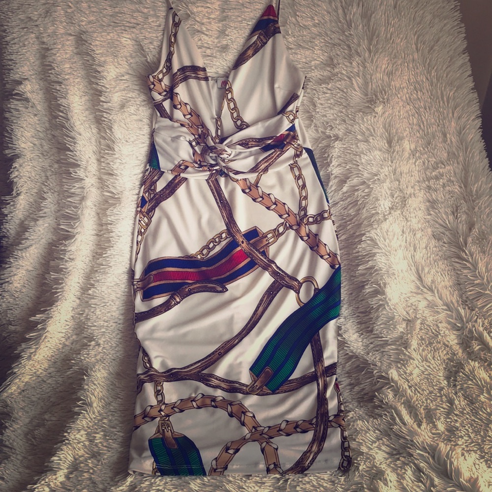 A beautiful print Midi dress !!!
